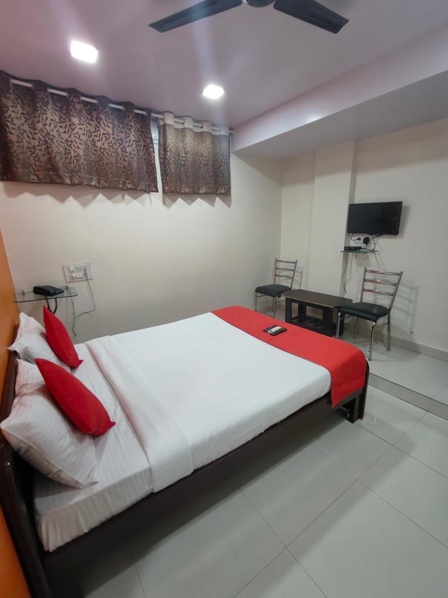 Hotel Golden Arch Bangalore Extérieur photo