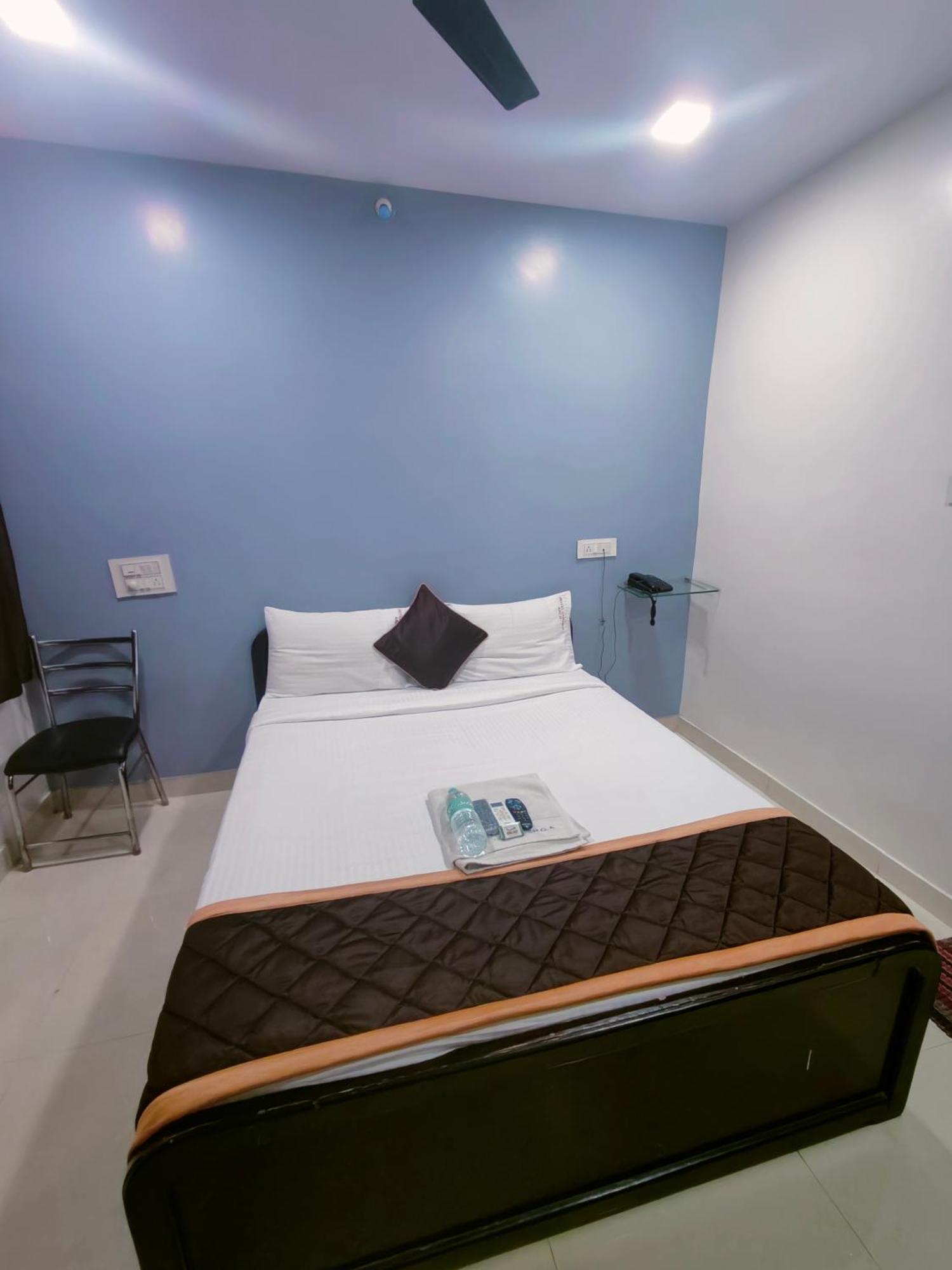 Hotel Golden Arch Bangalore Extérieur photo