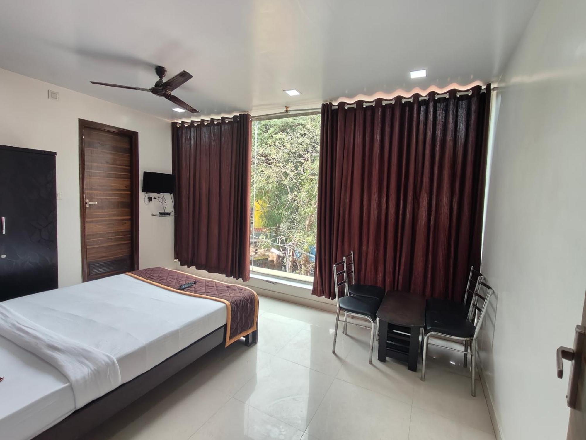 Hotel Golden Arch Bangalore Extérieur photo