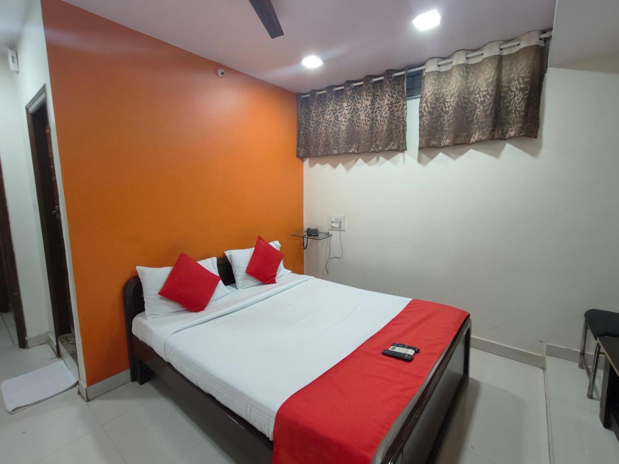 Hotel Golden Arch Bangalore Extérieur photo